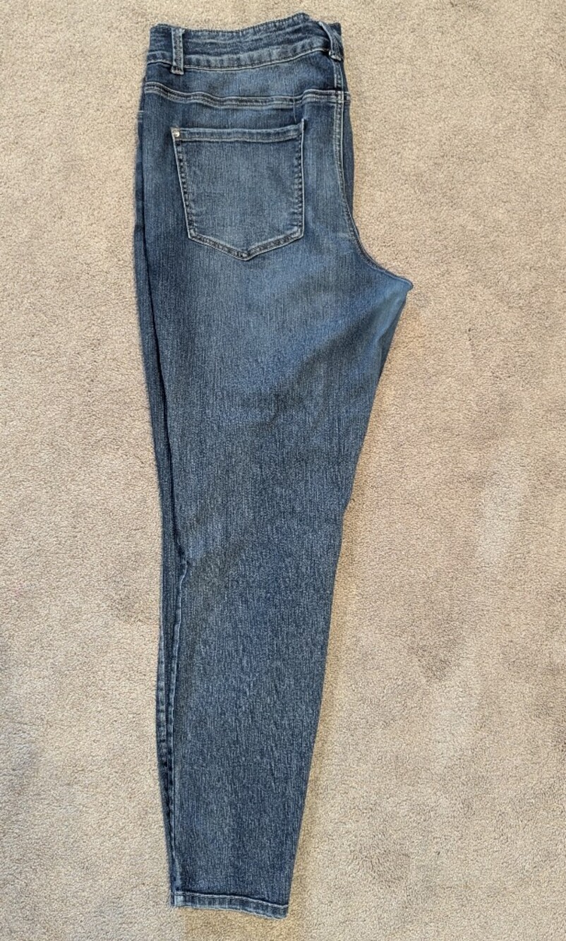 Straight-Leg Jeans